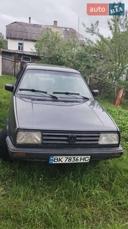 Седан Volkswagen Jetta 1987 в Клевані