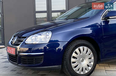 Седан Volkswagen Jetta 2006 в 