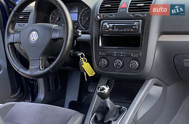 Седан Volkswagen Jetta 2006 в 