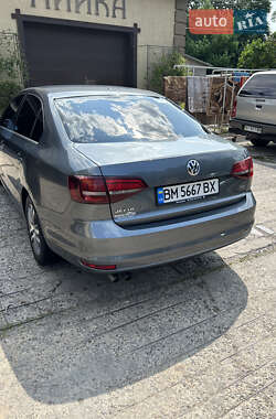 Седан Volkswagen Jetta 2017 в 
