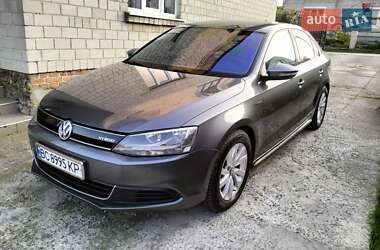 Седан Volkswagen Jetta 2013 в 