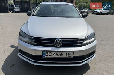 Седан Volkswagen Jetta 2015 в Львове