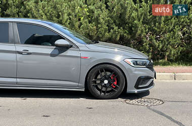Седан Volkswagen Jetta 2019 в 