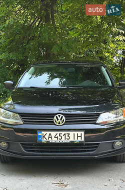 Седан Volkswagen Jetta 2014 в Киеве