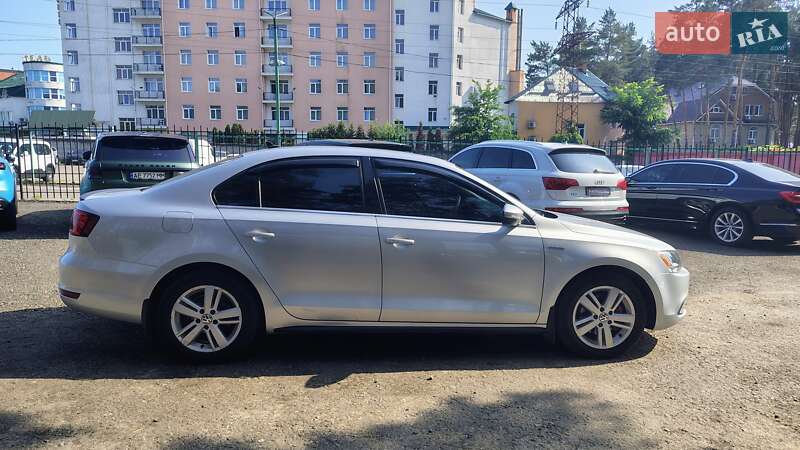 Седан Volkswagen Jetta 2014 в Киеве