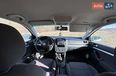 Седан Volkswagen Jetta 2006 в 