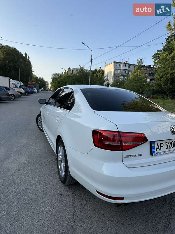 Седан Volkswagen Jetta 2015 в Запорожье