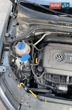 Седан Volkswagen Jetta 2015 в 