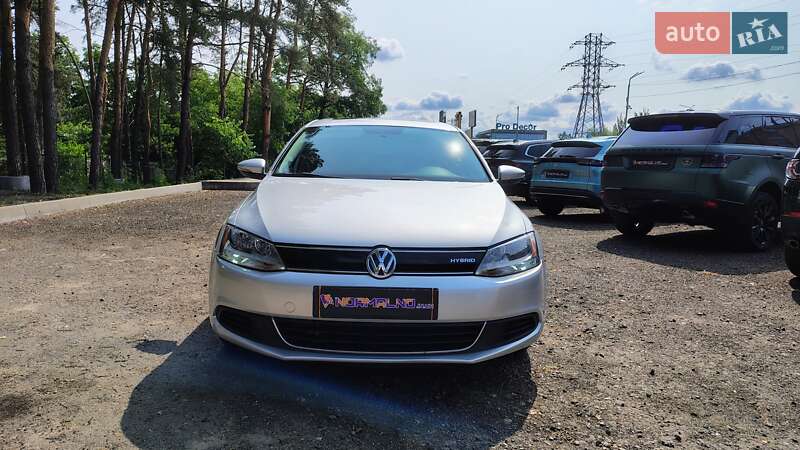 Седан Volkswagen Jetta 2014 в Києві