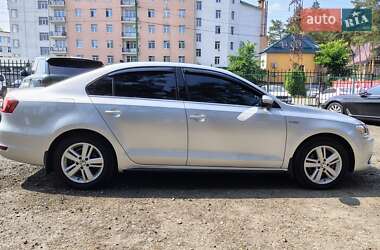 Седан Volkswagen Jetta 2014 в 
