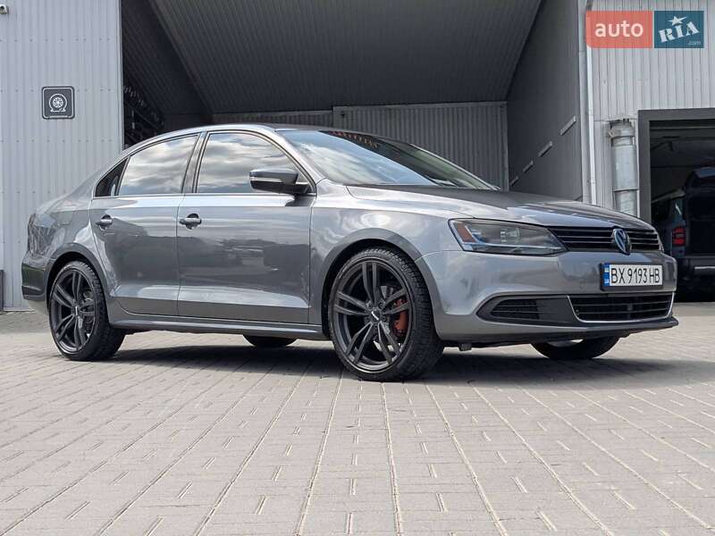 Седан Volkswagen Jetta 2014 в Каменец-Подольском фото Седан Volkswagen Jetta 2014 в Каменец-Подольском