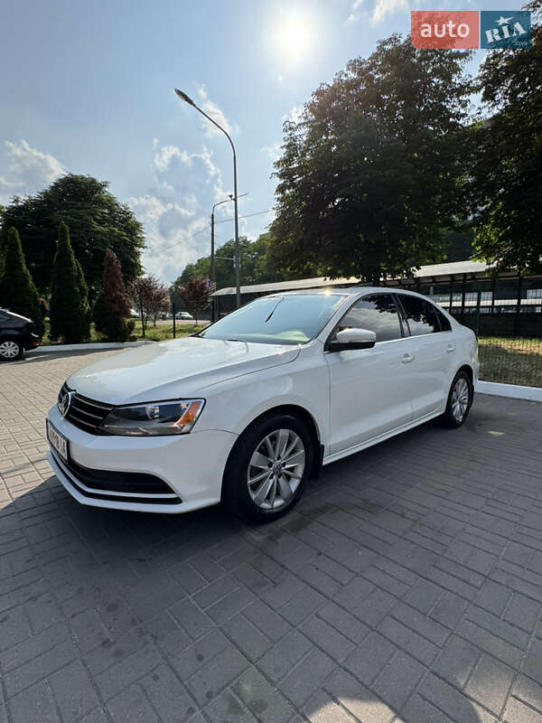 Седан Volkswagen Jetta 2016 в Киеве