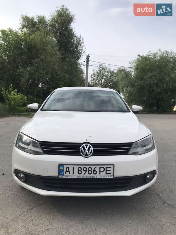 Седан Volkswagen Jetta 2013 в Макарове
