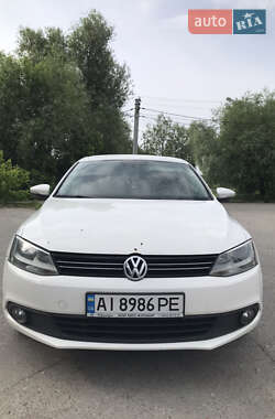 Седан Volkswagen Jetta 2013 в 