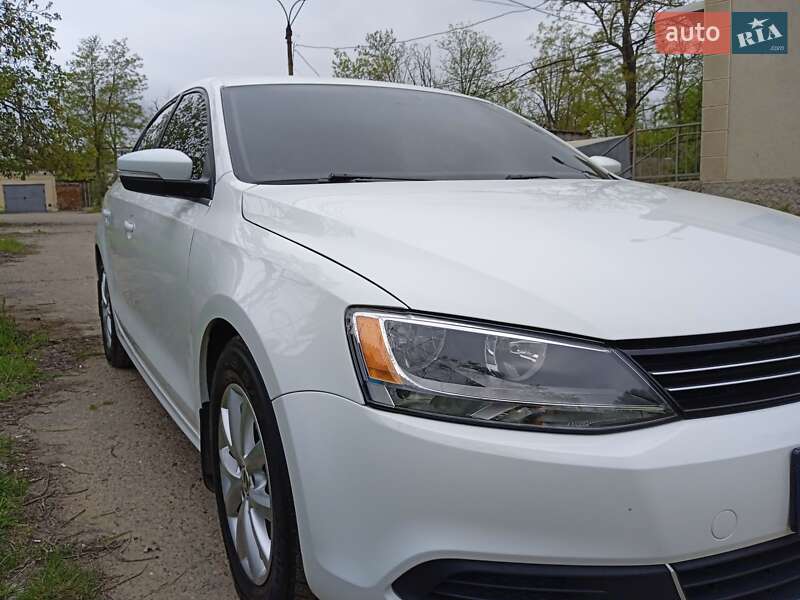 Седан Volkswagen Jetta 2014 в Білгороді-Дністровському фото 13 Седан Volkswagen Jetta 2014 в Білгороді-Дністровському