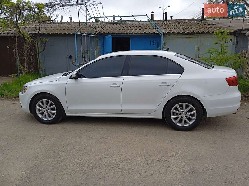 Седан Volkswagen Jetta 2014 в Білгороді-Дністровському фото 11 Седан Volkswagen Jetta 2014 в Білгороді-Дністровському