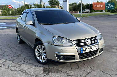 Седан Volkswagen Jetta 2008 в Полтаве