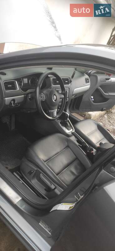 Седан Volkswagen Jetta 2013 в Оржице