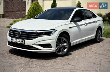 Седан Volkswagen Jetta 2019 в 