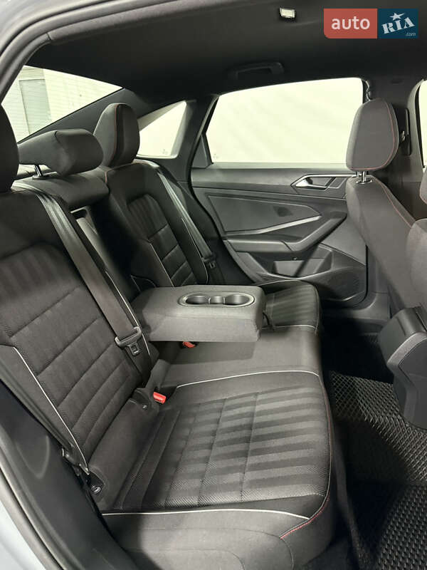 Седан Volkswagen Jetta 2019 в Одессе