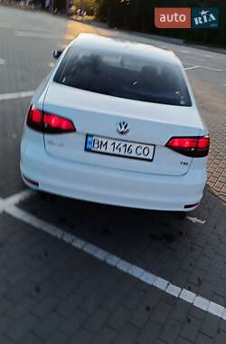 Седан Volkswagen Jetta 2017 в Сумах