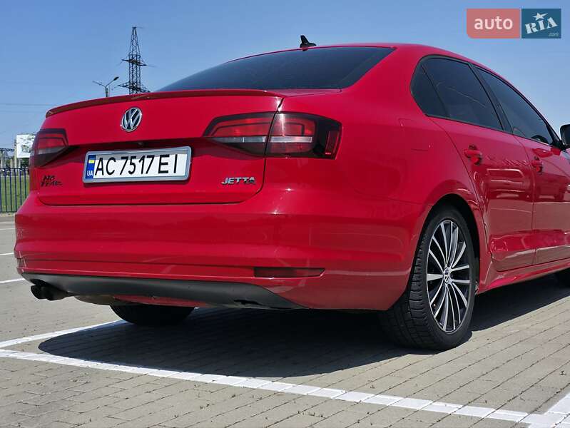 Седан Volkswagen Jetta 2015 в Нововолинську