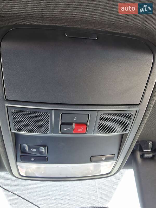 Седан Volkswagen Jetta 2015 в Нововолинську