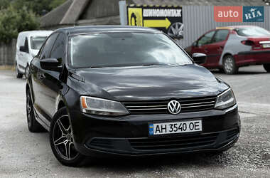 Седан Volkswagen Jetta 2011 в Днепре