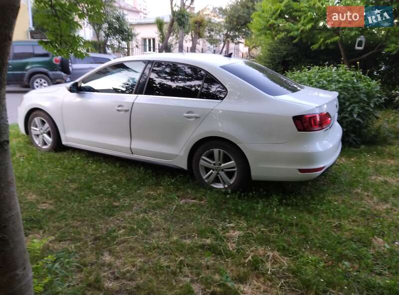 Volkswagen Jetta 2012