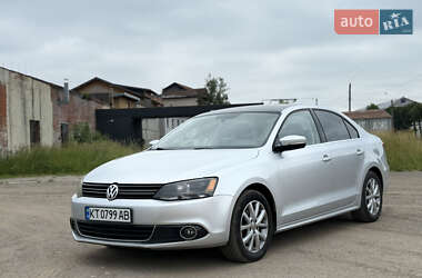 Седан Volkswagen Jetta 2013 в Ивано-Франковске