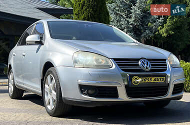 Седан Volkswagen Jetta 2008 в Львові