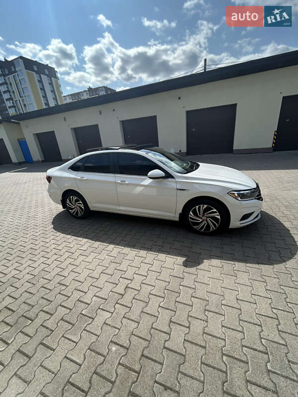 Седан Volkswagen Jetta 2021 в Хмельницком