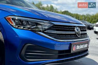 Седан Volkswagen Jetta 2023 в 