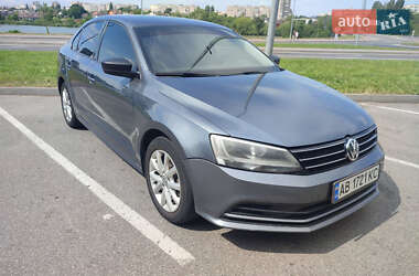 Седан Volkswagen Jetta 2015 в Виннице