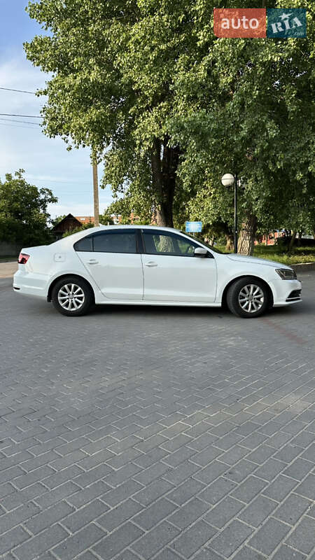 Седан Volkswagen Jetta 2016 в Вінниці