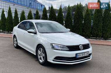 Седан Volkswagen Jetta 2016 в Києві