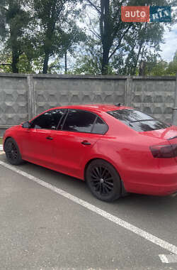 Седан Volkswagen Jetta 2012 в 