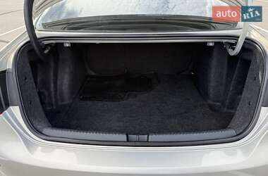 Седан Volkswagen Jetta 2011 в 