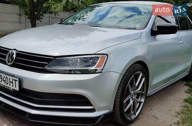 Седан Volkswagen Jetta 2015 в Харкові
