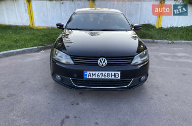 Седан Volkswagen Jetta 2013 в Житомире