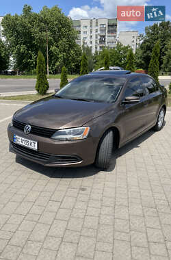 Седан Volkswagen Jetta 2011 в 