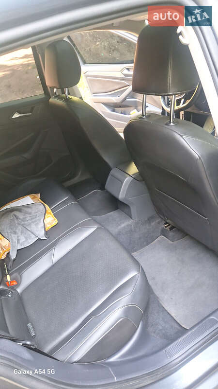 Седан Volkswagen Jetta 2018 в Харькове