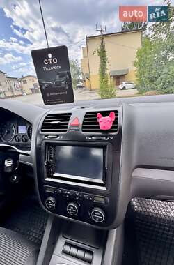 Седан Volkswagen Jetta 2008 в 