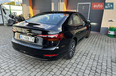 Седан Volkswagen Jetta 2019 в 