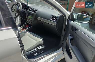 Седан Volkswagen Jetta 2017 в 