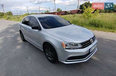 Седан Volkswagen Jetta 2015 в 