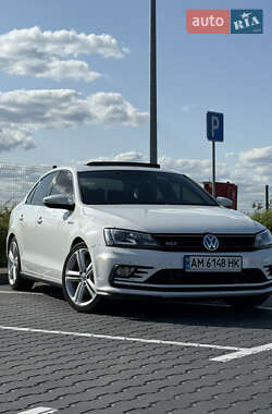 Седан Volkswagen Jetta 2016 в Житомире