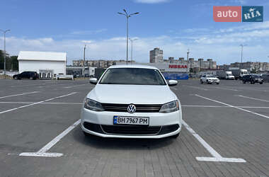Седан Volkswagen Jetta 2014 в Одесі