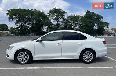Седан Volkswagen Jetta 2014 в 