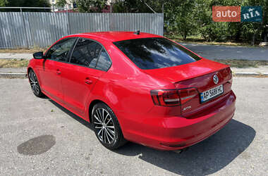 Седан Volkswagen Jetta 2015 в Запоріжжі